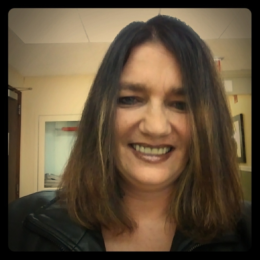 Meet your Posher, April